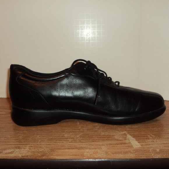 Munro American Women's Size 11 M Shoes Black Lace Up Leather - Picture 5 of 12